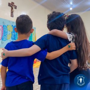 Vivendo como o Bom Samaritano: Encontro Mochilinha com o 1º ano do Ensino Fundamental