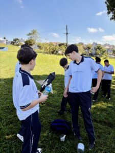 Lançamento de foguetes no Parque Lagoa Dourada