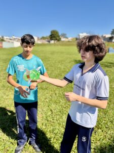 Lançamento de foguetes no Parque Lagoa Dourada