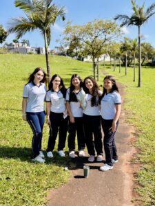 Lançamento de foguetes no Parque Lagoa Dourada